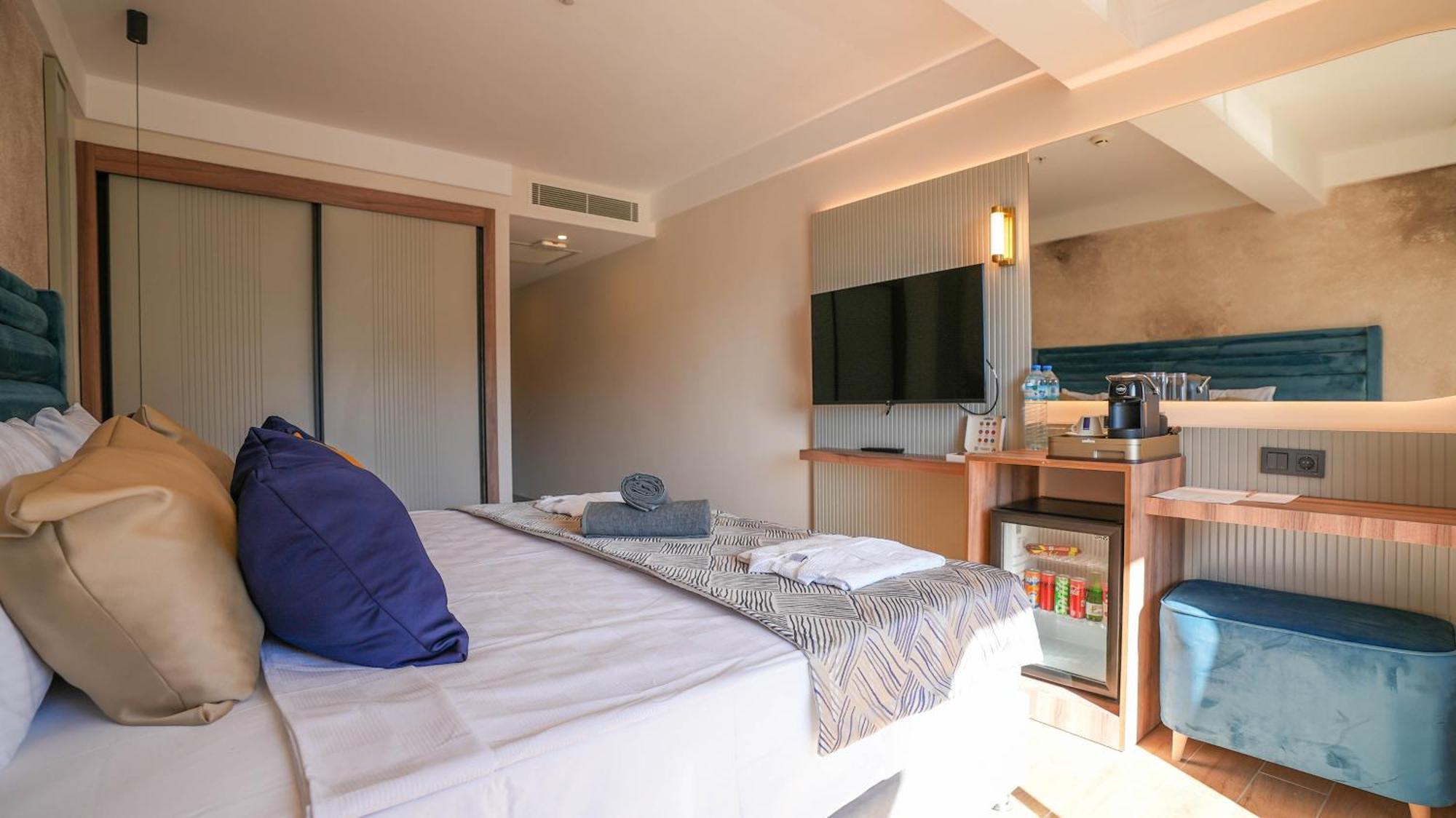 Ada Port Hotel Adults Only Alanya Exteriör bild