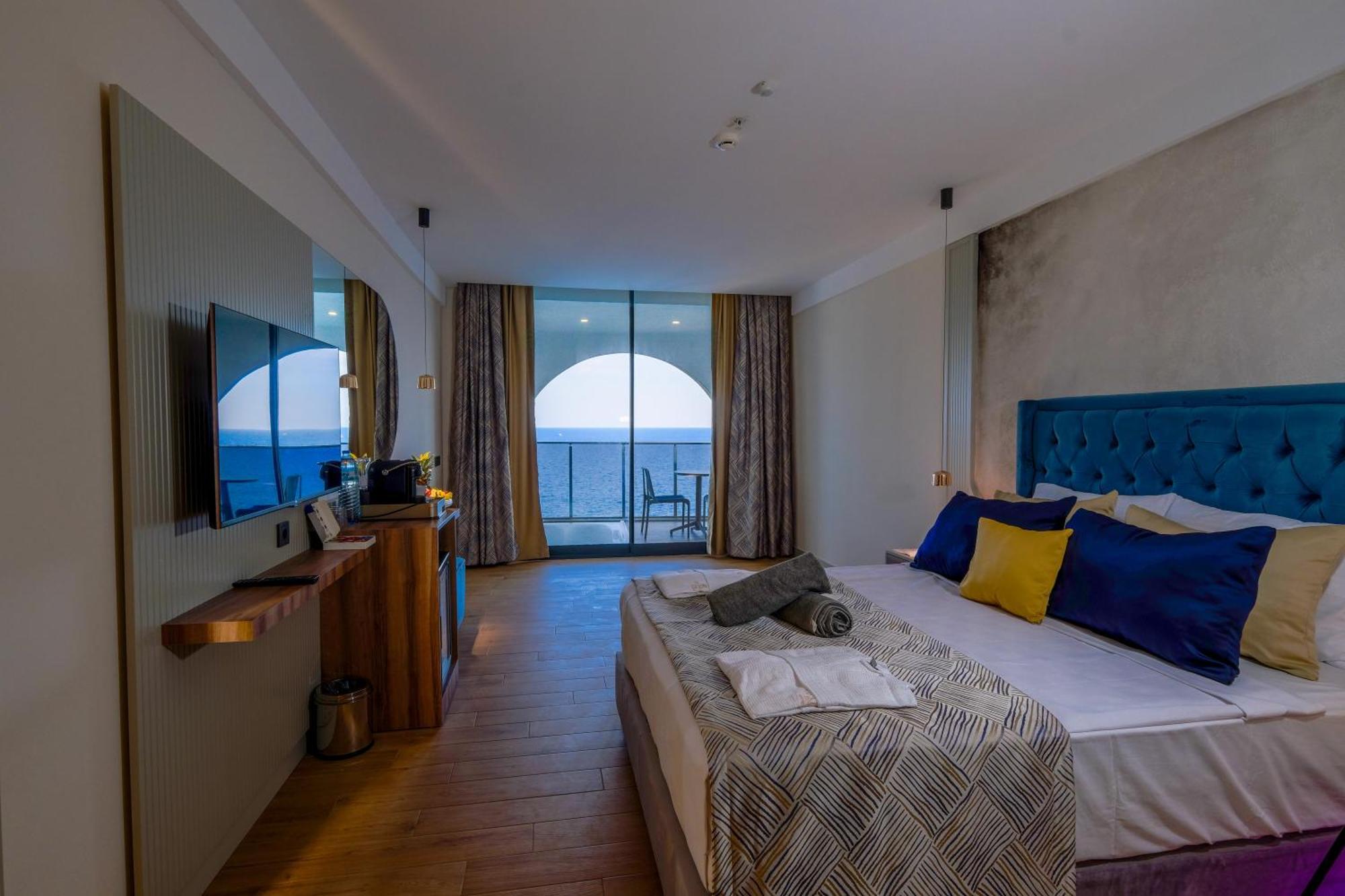 Ada Port Hotel Adults Only Alanya Exteriör bild